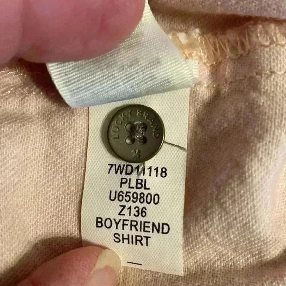 Lucky Brand Boyfriend Shirt in Pale Pink, Size Small. Long Sleeve, Button Front - Picture 12 of 16